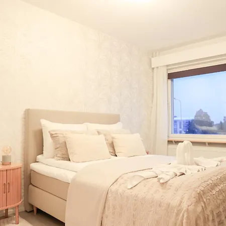 Old Square By Booklapland Apartment *