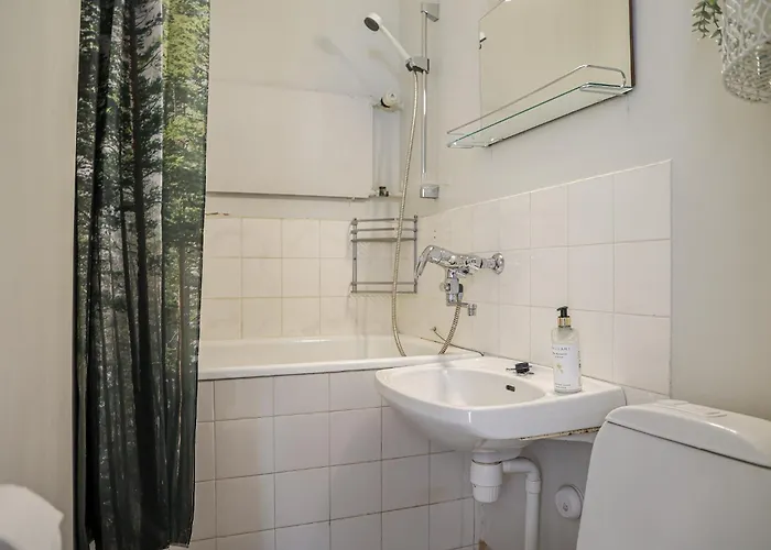 Old Square By Booklapland *