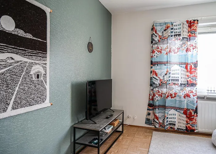 Old Square By Booklapland